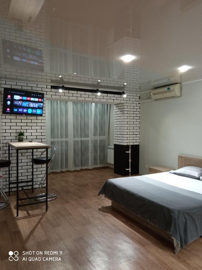 35 Проспект Миру Apartment Krivoy Rog Bagian luar foto