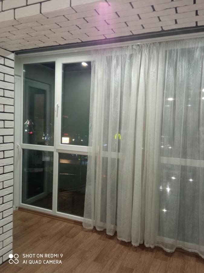 35 Проспект Миру Apartment Krivoy Rog Bagian luar foto